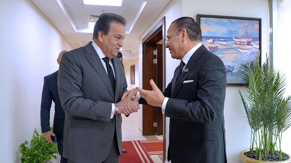 <p>Kamel Ghribi with Prof. Khaled Abdel Ghaffar, Deputy Prime Minister and Minister of Health and Population of Egypt</p>